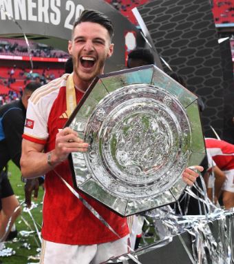Teresa Rice son Declan Rice first trophy for Arsenal in 2023